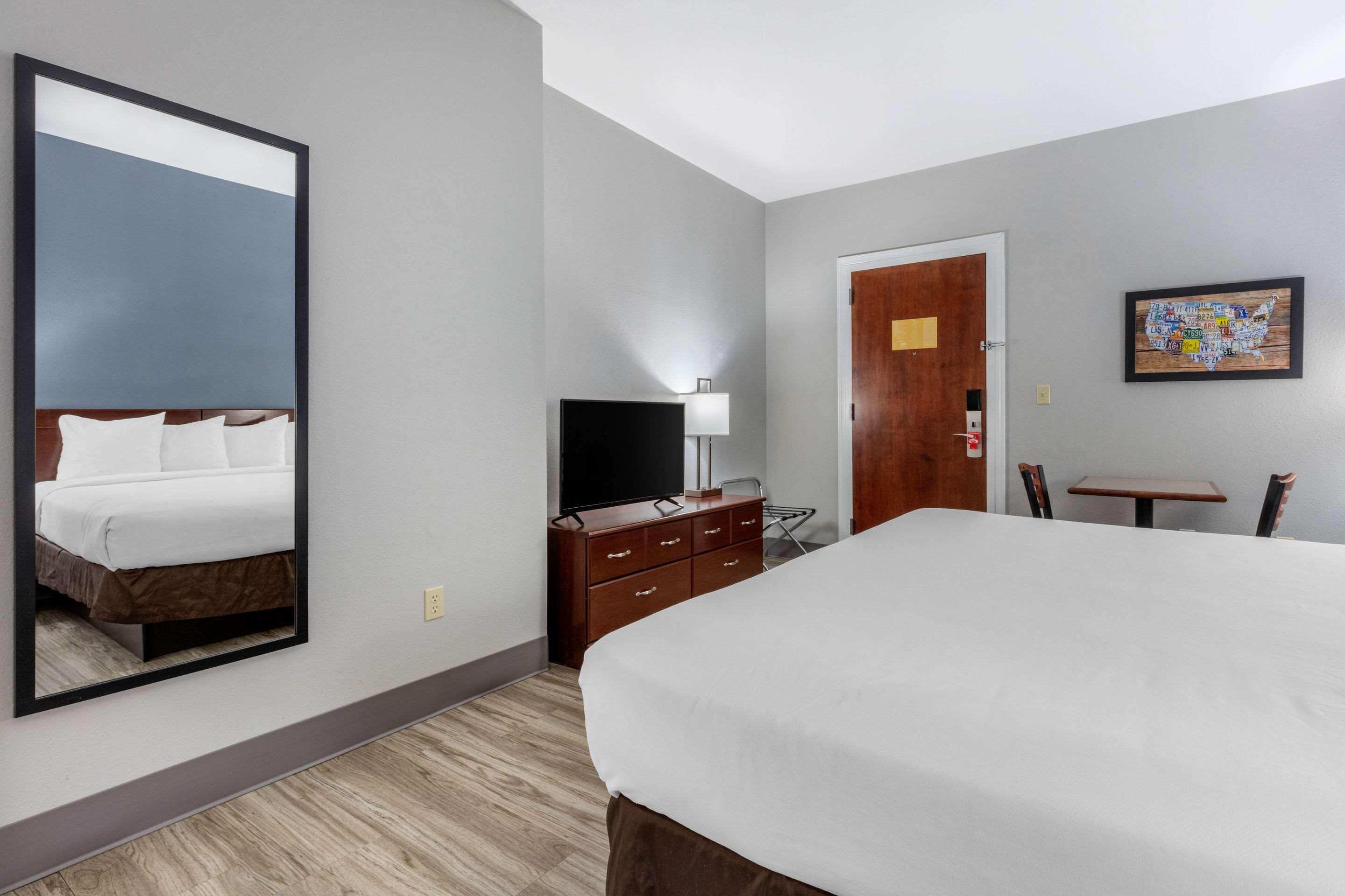 Quality Inn & Suites Demopolis Exterior foto
