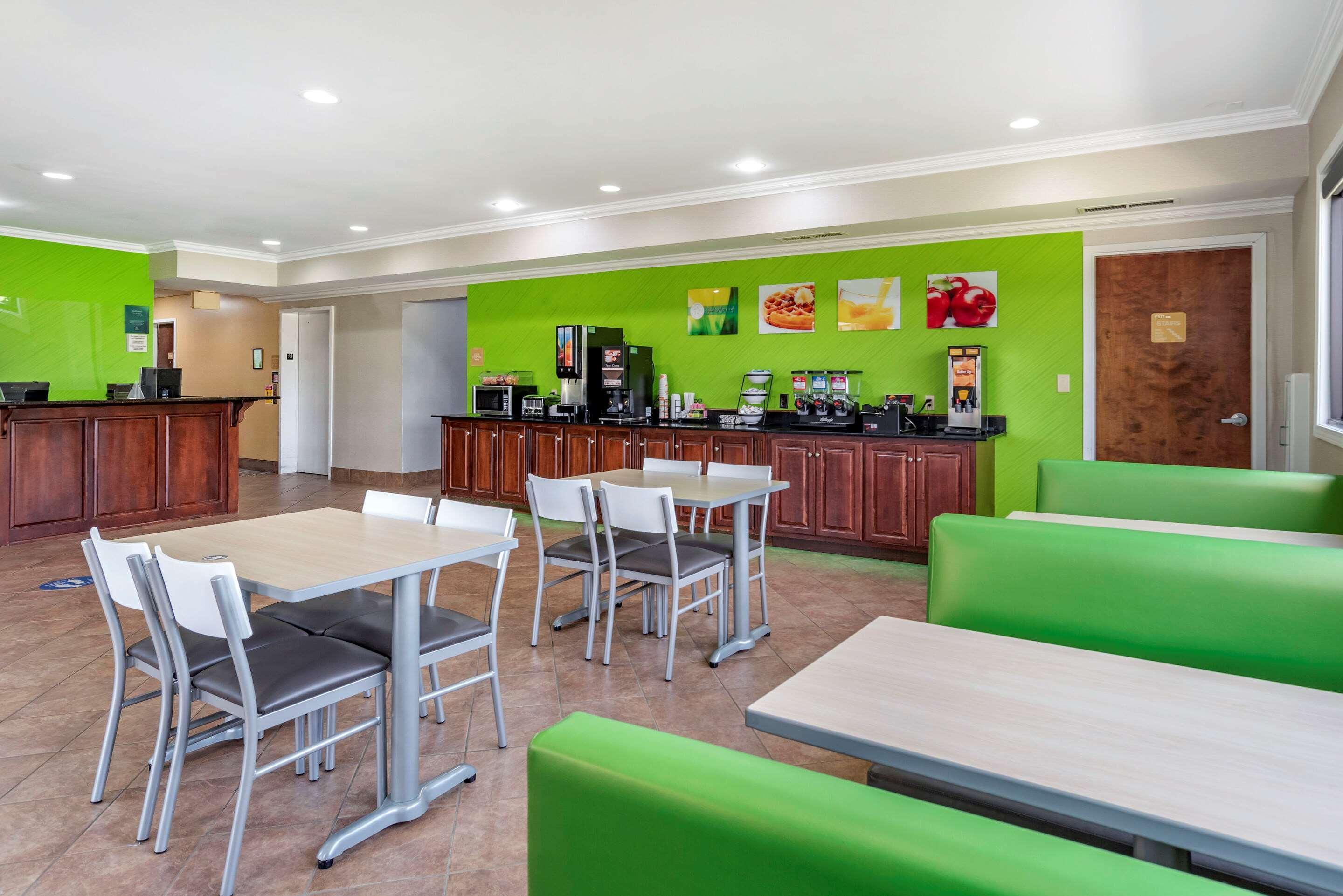 Quality Inn & Suites Demopolis Exterior foto